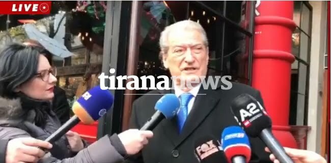 Berisha niset drejt bar ‘Amerikës’, zbulon detaje nga protesta e të hënës: Rama dhe Basha do të kenë të njëjtin fat, shoqata brava-Bardhi… sali berisha