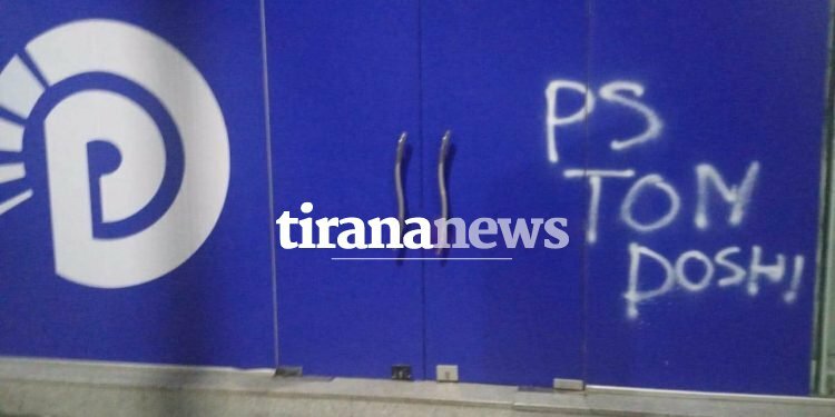 Zhgarraviten gjatë natës selitë e Berishës: “PS, Tom Doshi” seli 750x375 2