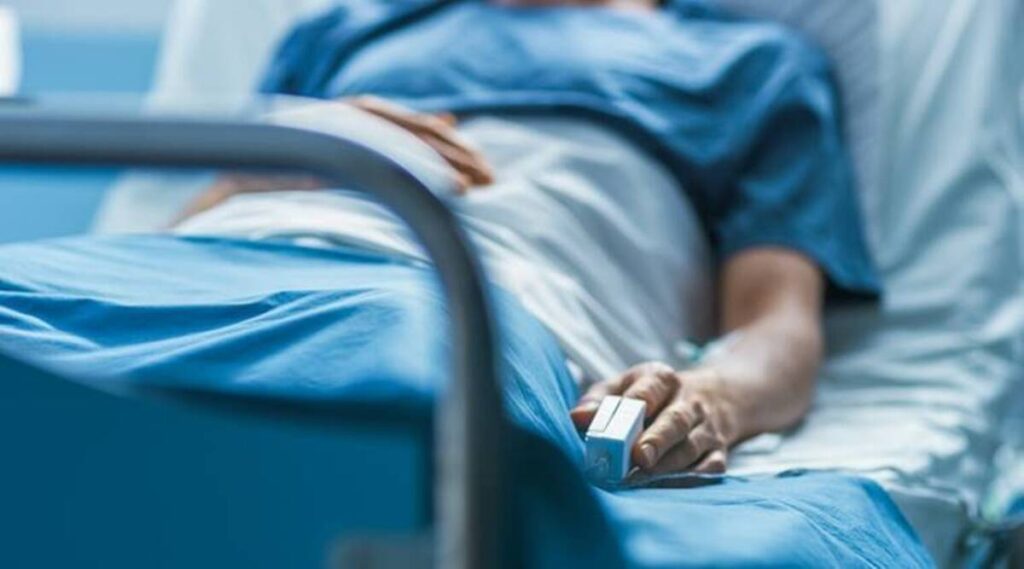 Pacienti jeton pa stomak, pa pankreas dhe pa një pjesë të zorrëve. Mjeku tregon “sekretin” spital paciente