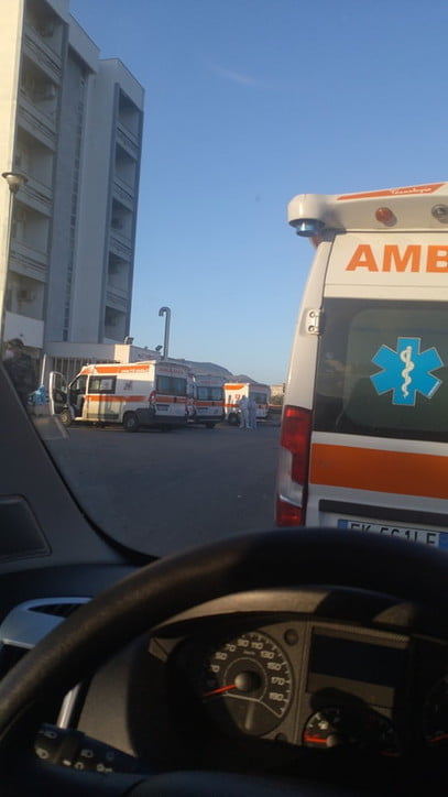 Përkeqësohet situata me Covid në Itali/ Autoambulancat në radhë në për të futur pacientët e sëmurë 1 191547514 df0daf47 b5b6 4d4c bdab d343ded2349c