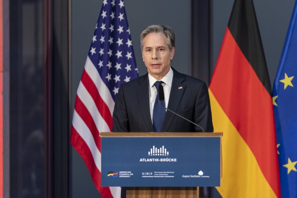 “Diplomacia është e vetmja zgjidhje e pranueshme”, Ambasada Amerikane në Tiranë ndan mesazhin e fortë të Blinken 34