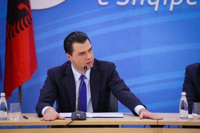 Basha reagon pas raportit të “Transparency International”: Rama po e mban Shqipërinë në vendnumëro Basha 3.