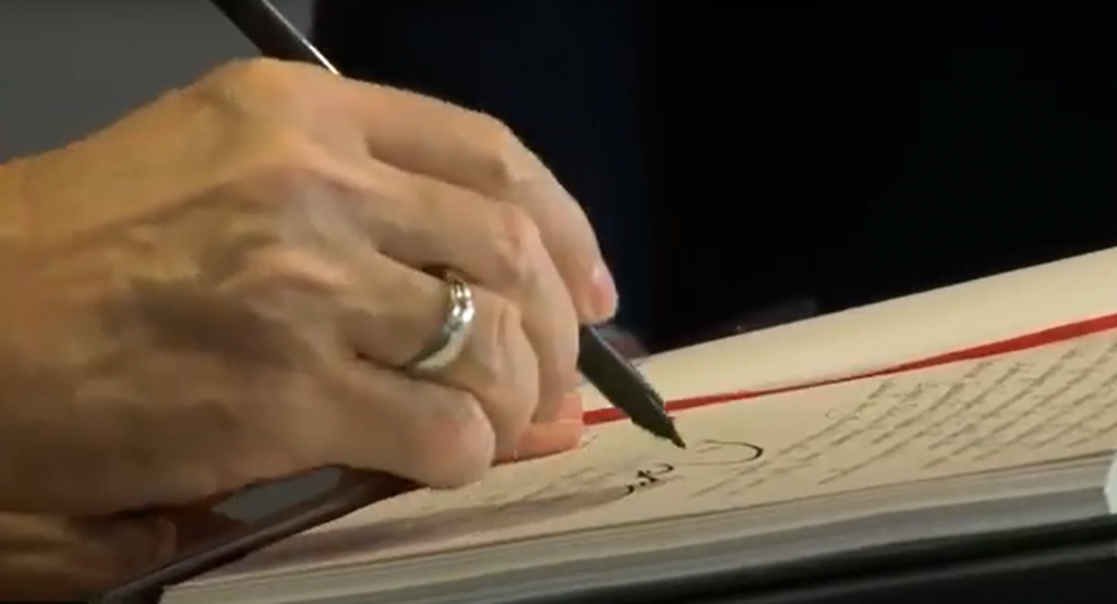 Erdogan takohet me Ramën në Kryeministri, lë mesazhin e tij në librin e shënimeve Erdogan 1