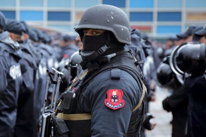 Policia plan masash për protestën e Berishës para PD-së. Institucionet nën survejim FNSH 675x450 1