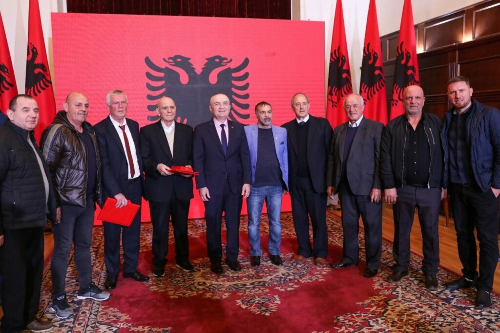 Ndarja nga jeta e Presidentit të FK Elbasani, Meta: Mirënjohje për angazhimin e palodhur për zhvillimin cilësor të futbollit Laze Meta