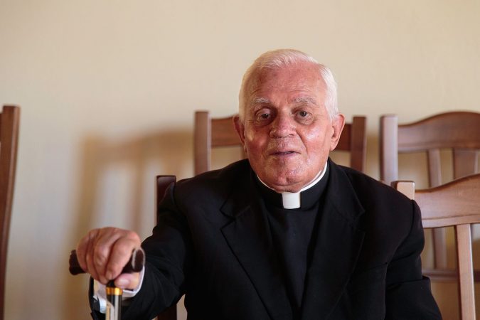 Ndarja nga jeta e Dom Gjergj Simonit, Basha: Simbol i qëndresës shpirtërore ndaj së keqes WhatsApp Image 2022 01 28 at 12.02.50 675x450 1