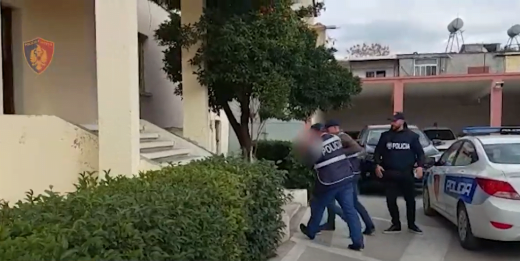 Kapet pas 23 vitesh në Itali autori i vrasjes së dy vëllezërve në Vlorë arrestim lushnje