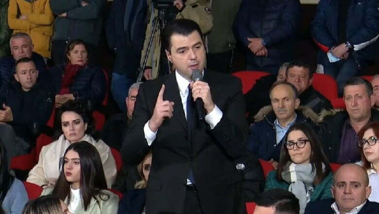 “Projekti i Portit të Durrësit provë korrupsioni!”, Basha: S’do t’i lejojmë oligarkët që shkojnë e vijnë mes trekëndëshit të Bermudës basha 1 1