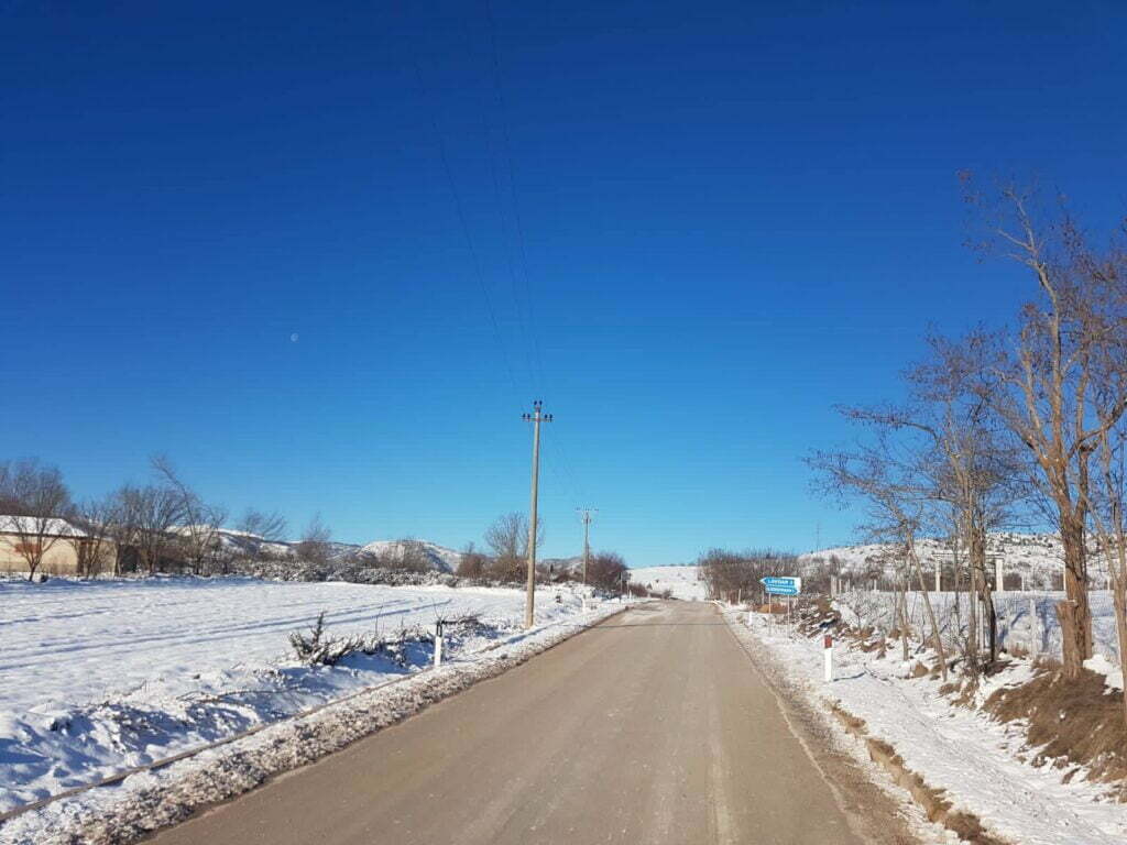 Reshje gjatë natës në Llogara dhe në Memaliaj, ARRSH apel për kujdes për shoferët bora ARRSH 2