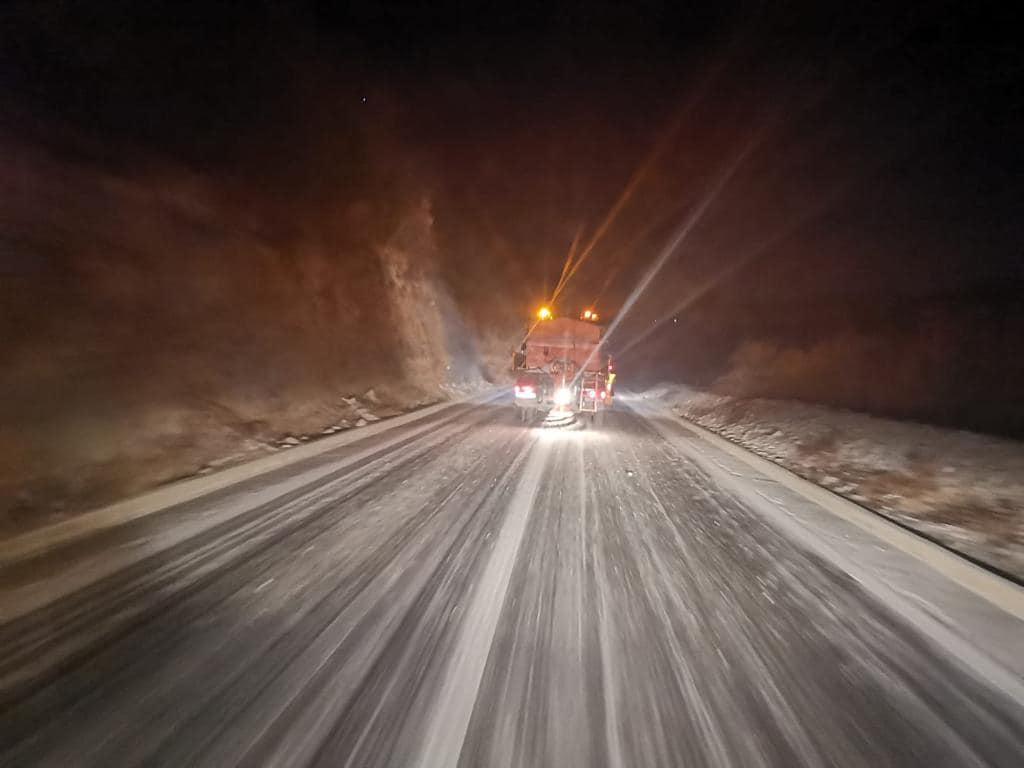 Reshje gjatë natës në Llogara dhe në Memaliaj, ARRSH apel për kujdes për shoferët 1 bora ARRSH 7