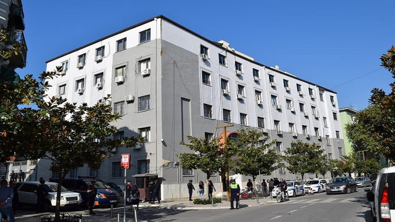 Po kërkonte ulje dënimi, i burgosuri nga Durrësi ndërron jetë nga Covid-19 duu