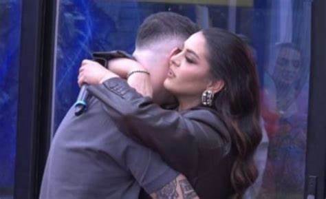Donaldi mban premtimin, bën të njëjtin tatuazh si Fifi, zbulohet kuptimi i veçantë që ka fifi 2