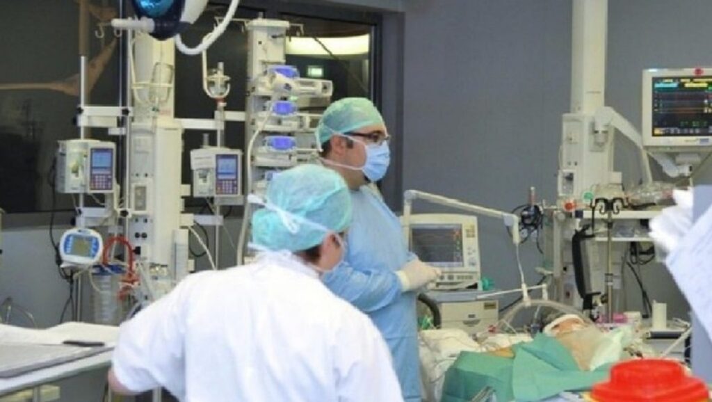 200 mijë raste të reja dhe 313 viktima në 24 orët e fundit itali 1