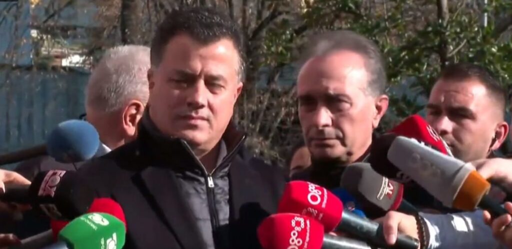 I gjeti të mbyllura dyert në PD, Noka: E kanë kthyer në një burg të sigurisë së lartë noka