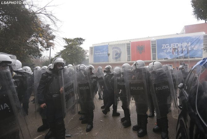 “Po vepron me urdhër të Ramës”/ Policia i përgjigjet Gazment Bardhit: Keqardhje për deklaratat tuaja, po hetojmë ngjarjen! pol 9