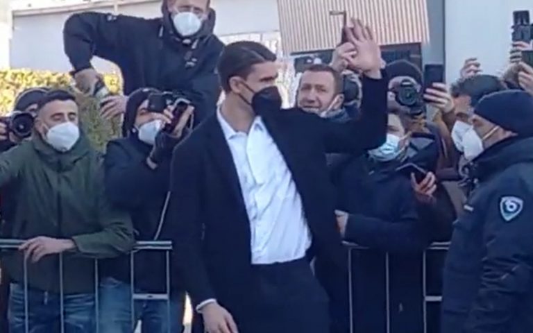 Goditje 150 mln euro, Vlahovic zbarkon në Torino vlahovic screen gpo 768x480 1
