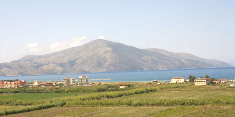 ‘Rai 3’/ Përfitoi 30 mijë ha tokë në Vlorë, gjenerali i Guardia Di Finanza i “dashuruar” me narkotrafikantët shqiptarë 175 750x375 1
