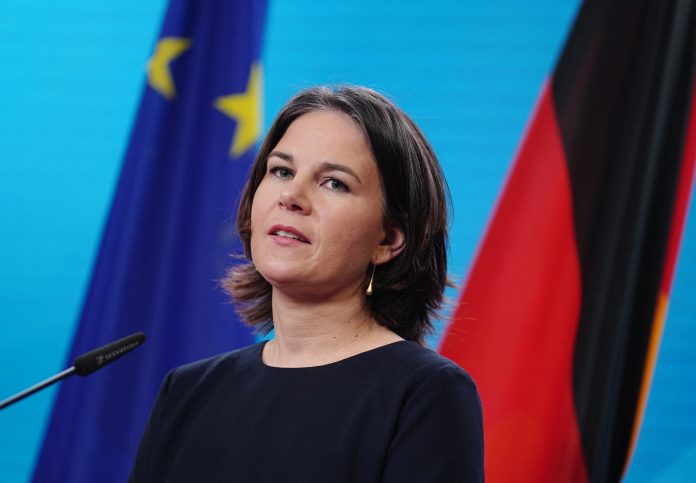 Ministrja e Jashtme: Rusia duhet të parandalojë dezinformimin për tërheqjen e trupave 21a5ff42 7510 4064 9359 92c9e988f72b 7f3164a6 696x483 1