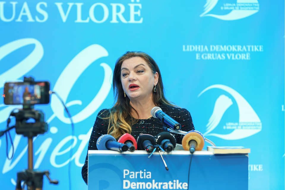 FOTOT / Liri Berisha nis rrugëtimin politik, shfaqet në Lidhjen Demokratike të Gruas 3 273384812 358985419561553 8115296560748700907 n