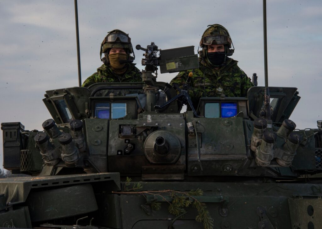 NATO nxjerr fotot e përbindëshit të oqeaneve pranë ujërave shqiptare: Jemi gati! 1 273402858 246284434344989 8933002501049809749 n