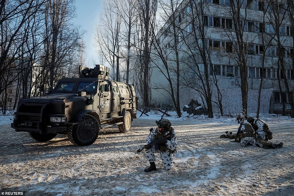 Ukraina zbaton skenar lufte në Çernobil 4 4 2