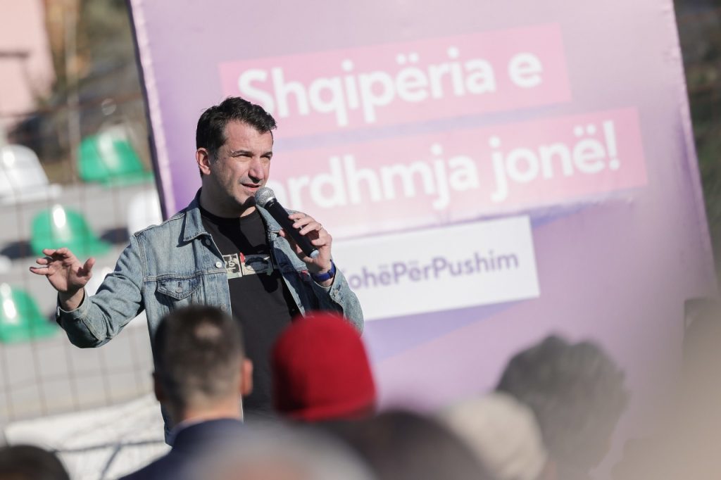 Veliaj nga Rrogozhina: Grida dhe Jorida nuk bënë dot një punë në Tiranë, si do bëjnë këtu? 4ab796d7 71d7 4db9 a1cd 5f762f74713e