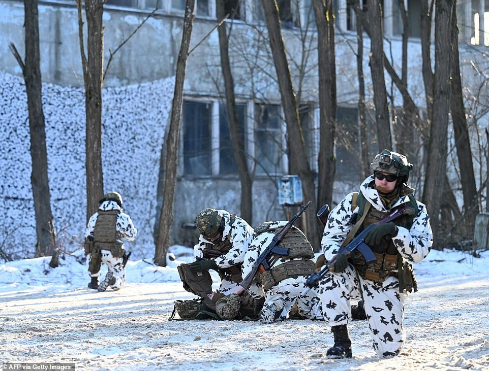 Ukraina zbaton skenar lufte në Çernobil 5 5 2