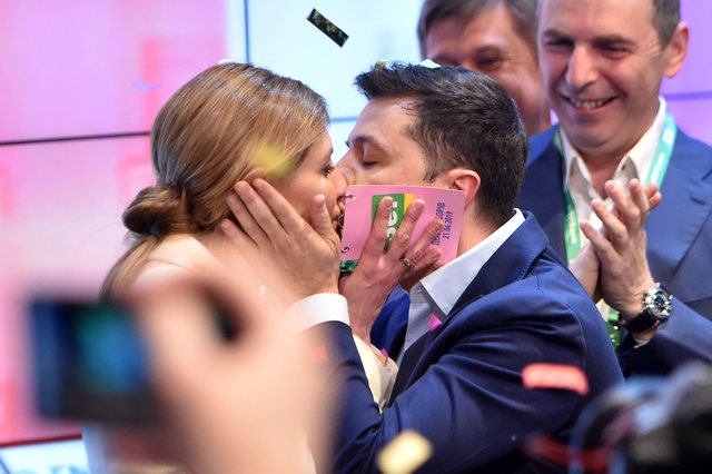 Dikur ish komedian, kush është Zelensky, Presidenti ukrainas që po sfidon Putinin 1 640 0 62177d4144d4a