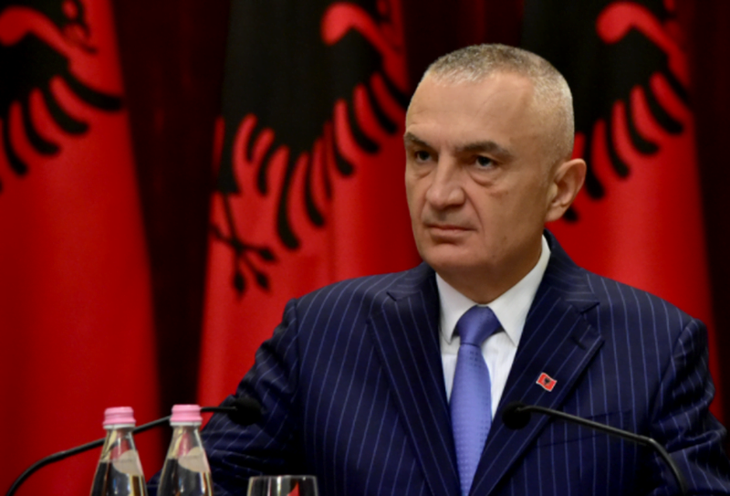 Do të shkarkohet presidenti? Kushtetuesja shtyti vendimin, reagon Ilir Meta 800 0 61fbd5572087f
