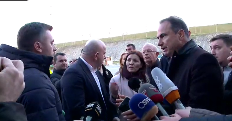 Deputetët e PD-së nuk i mbajnë nervat tek Inceneratori i Elbasanit: Prit o çun se… 800 0 6e198c06b53566373059e58cfd1d4318