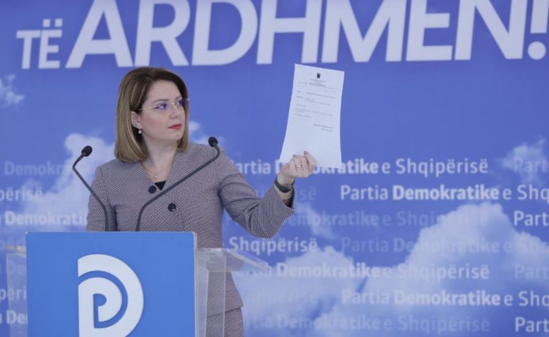 “Rama fsheh udhëtimet luksoze me charter”, PD publikon kërkesën ndaj Drejtorisë së Shërbimeve Qeveritare Pampuri