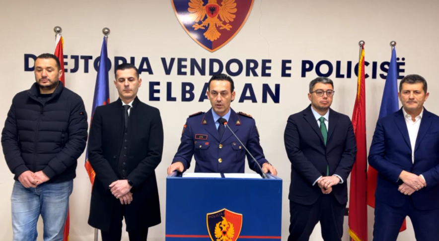 Miliona lekë, armë dhe drogë, policia ‘zbërthen’ skemën kriminale në disa burgje të vendit Untitled 3