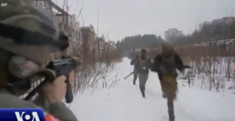 Vetëm 40 km larg makinerive ushtarake ruse, qyteti 350-vjeçar në tension, ukrainasit marrin masat për luftë Untitled 770x398 1