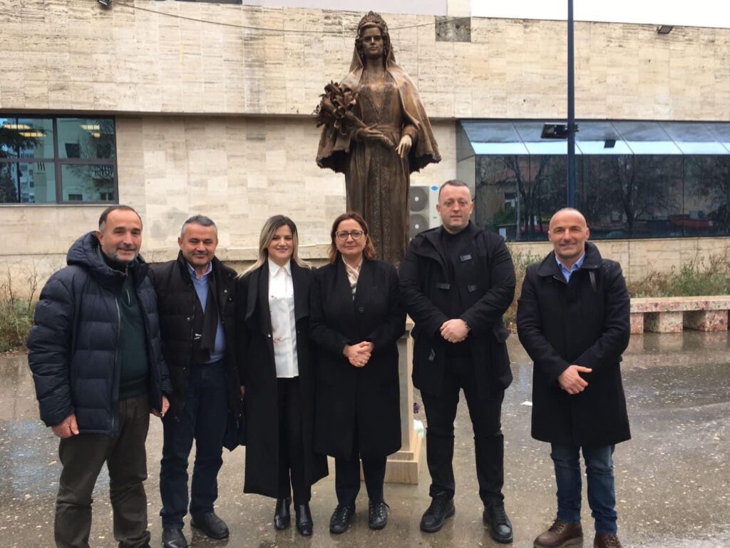 Inaugurimi i shtatores së Nënës Geraldinë në Tiranë, Malaj: I donte të gjithë matjanët bashkë! WhatsApp Image 2022 02 01 at 12.56.07