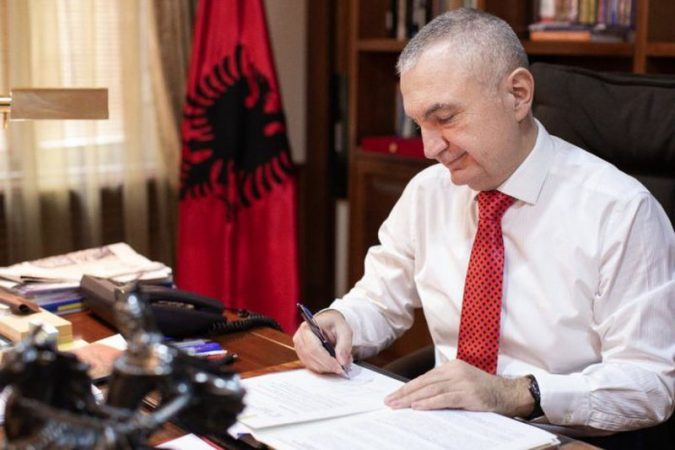 Presidenti Meta dekreton 3 ligjet e qeverisë, ja cilat janë WhatsApp Image 2022 02 11 at 11.24.35 675x450 1
