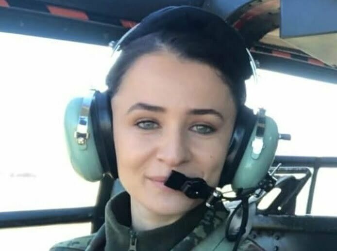 Rama ndan foton e ushtarakes nga Mati: Do futet në histori si pilotja e parë grua në Shqipëri armela murati