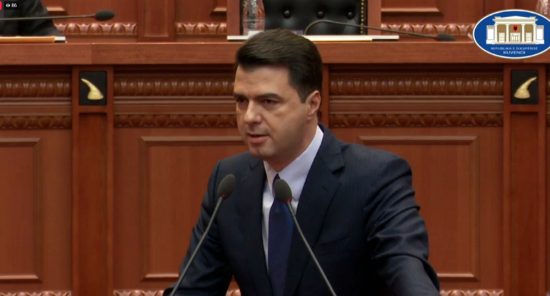Basha i ashpër ndaj ministrit Manja: Mund të të duket vetja i përkëdhelur, por harroje se… basha 1 770x415 1