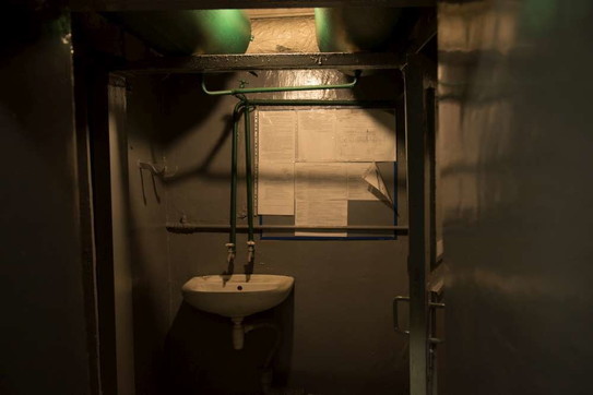 Pamjet nga bunkerët ku do strehohen ukrainasit në rast lufte. Po ne shqiptarët? 12 bunker 12
