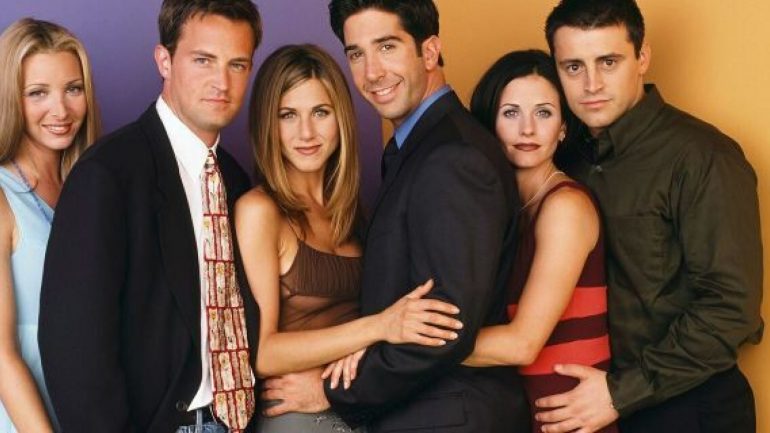 Kina censuron serialin “Friends”: Komplot lesbikesh friends cast getty 1 770x433 1