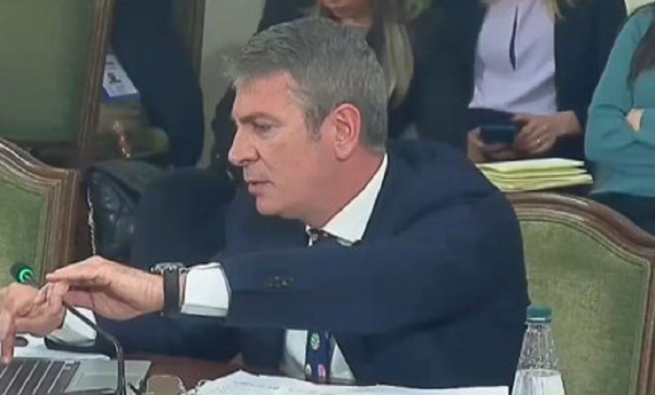 Damian Gjiknuri padit Orjola Pampurin për shpifje gjik