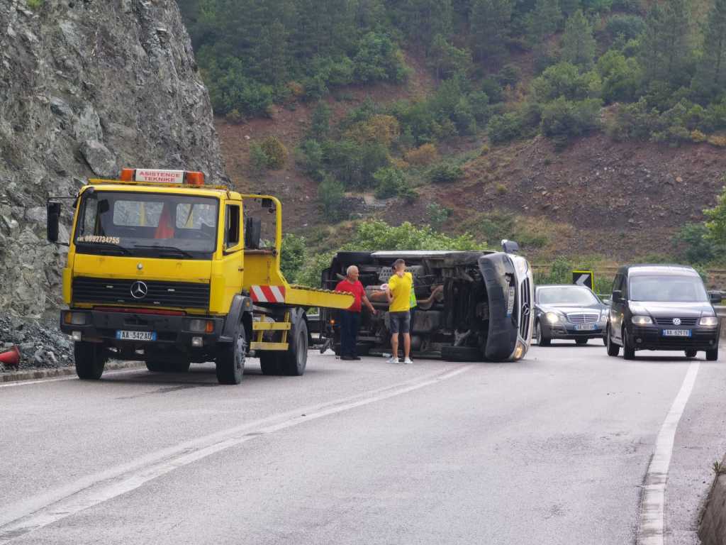 ARRSH apel drejtuesve të mjeteve: Nga e hëna nisim punimet në segmentin Elbasan–Librazhd kthesat e murrashit