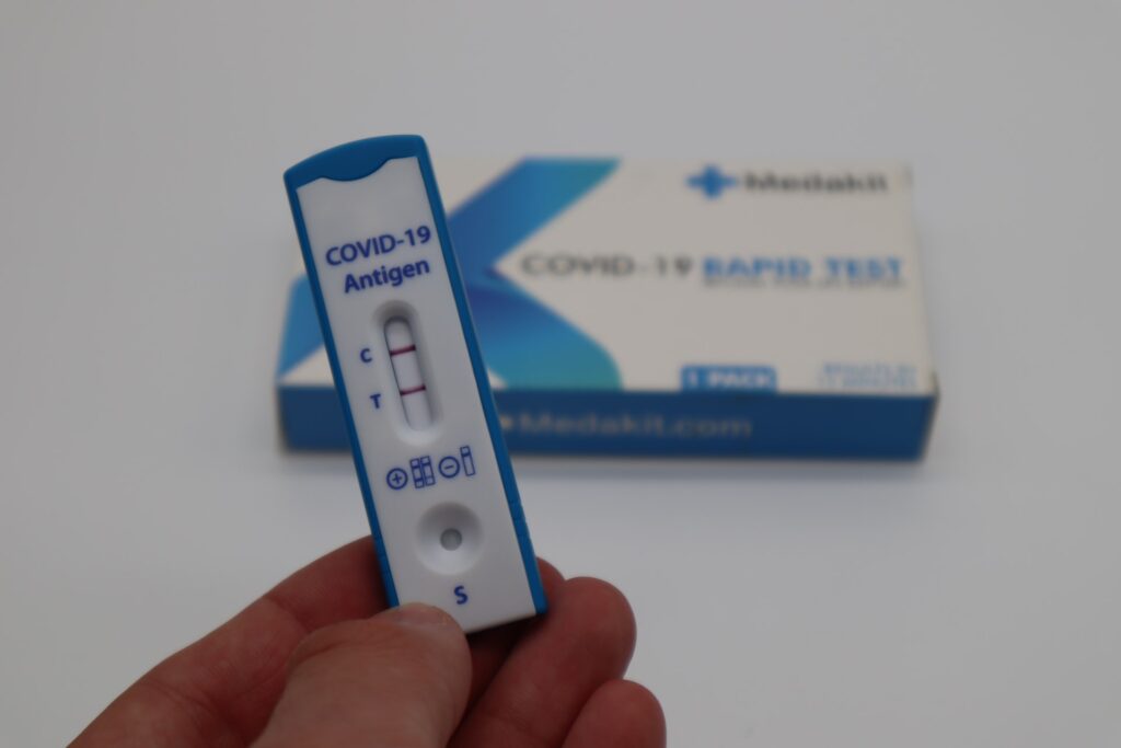 Testi më i ri për Covid bëhet për 4 minuta, i saktë si PCR medakit ltd yyhzuitr9go unsplash
