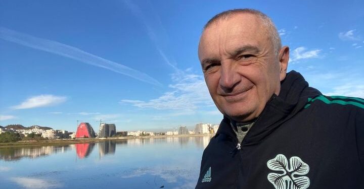Meta sfidon Kushtetuesen, nis shëtitjen nga Liqeni meta 2