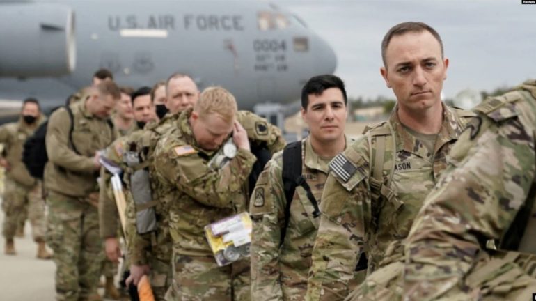 “Zëri i Amerikës”: Shtetet e Bashkuara kanë dijeni se Rusia do të përdorë sulme të fabrikuara për të pushtuar Ukrainën trupa 770x432 1