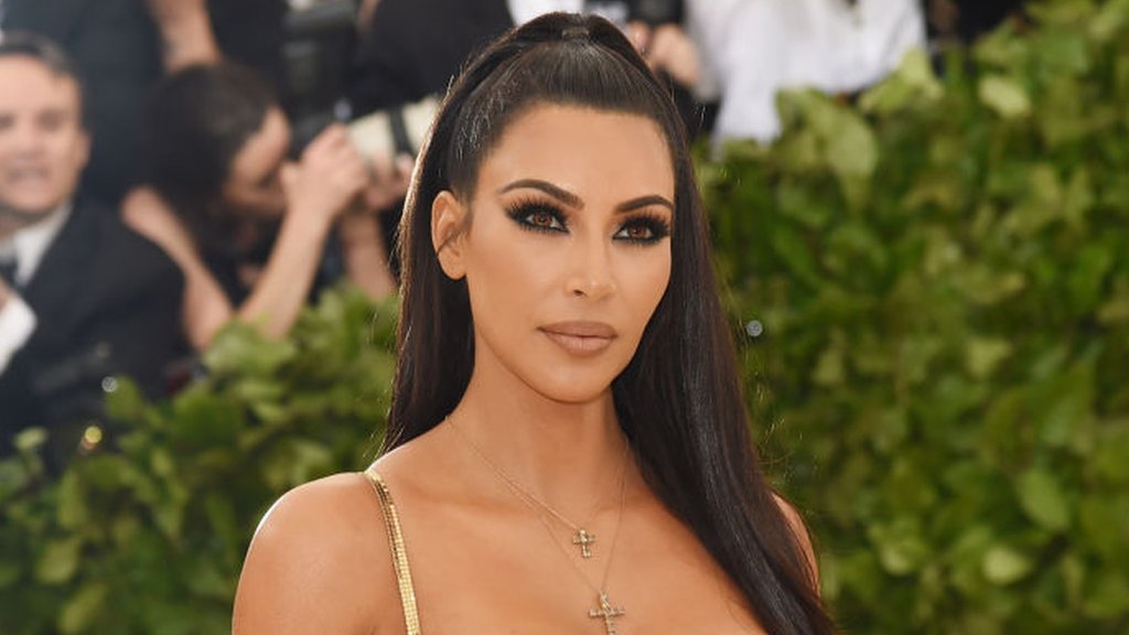 Kim Kardashian heq edhe mbiemrin e ish-bashkëshortit nga rrjetet sociale 1 122672470 gettyimages 955773884