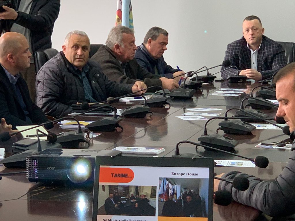 Nis puna për Qendrën e formimit profesional në Mat, kryebashkiaku Malaj: Mundësi për të rinjtë dhe të rejat të marrin një profesion 1 1aa623fe 04a5 4c85 bfe7 29dc31f7f970