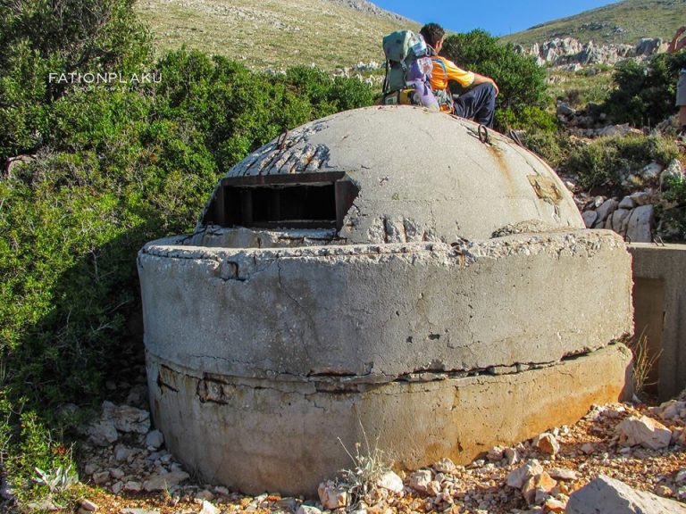 FOTOT/ Të shohësh Shqipërinë nga bunkerët, rrëfimi i Alfred Moisiut 3 3 1