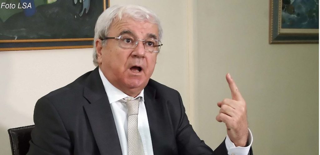 Dorëheqja e Bashës, Ngjela: Po Berisha pse s’po flet? 36454905 8235 43BB A2B5 EFAAAD662BBE