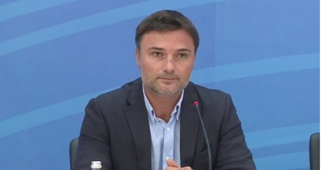 Mbaron mbledhja e grupit parlamentar të PD-së, Alibeaj: Berisha duhet të largohet njësoj si Basha 640 0 613a709bdde09