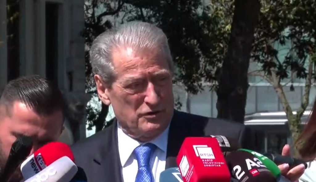 Berisha u flet demokratëve pasi gjykata i dha “vulën” e PD-së Komisionit të Rithemelimit 67265745